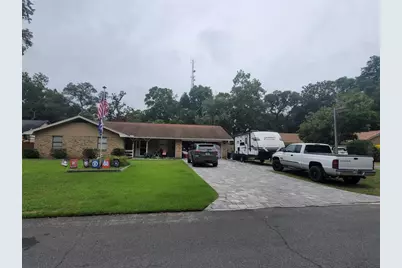 617 Sailboat Drive, Niceville, FL 32578 - Photo 1
