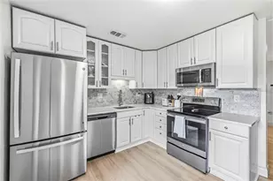 3913 W Wallace Ave, Tampa, FL 33611 - Photo 5
