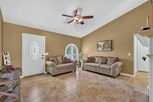 3830 Griffin View Dr, Lady Lake, FL 32159 - Photo 13
