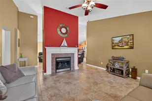 3830 Griffin View Dr, Lady Lake, FL 32159 - Photo 15