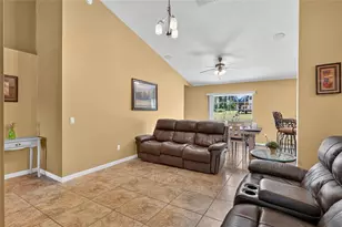 3830 Griffin View Dr, Lady Lake, FL 32159 - Photo 21