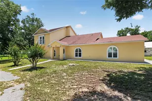 3830 Griffin View Dr, Lady Lake, FL 32159 - Photo 3