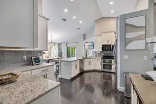 9745 Doriath Cir, Orlando, FL 32825 - Photo 13