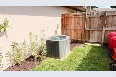 898 Crittenden Avenue, Orange City, FL 32763 - Photo 35