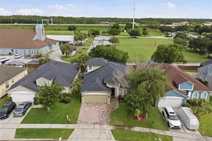 13714 Huntwick Dr, Orlando, FL 32837 - Photo 5