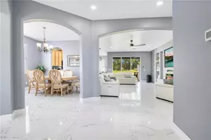 5047 Adair Oak Dr, Orlando, FL 32829 - Photo 9