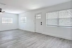 200 Lewis Blvd SE, Saint Petersburg, FL 33705 - Photo 13