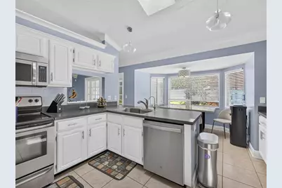 4609 Tiffany Woods Circle, Oviedo, FL 32765 - Photo 11