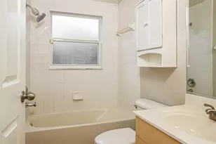 1840 Summer Walk Cir, Sarasota, FL 34232 - Photo 17