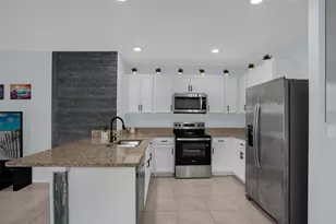 334 Charles Dr, Deland, FL 32724 - Photo 3