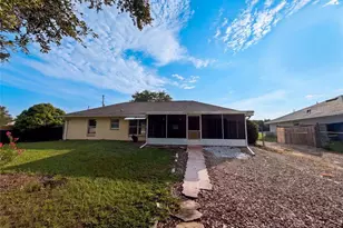 314 Dupont Cir, Howey in the Hills, FL 34737 - Photo 19