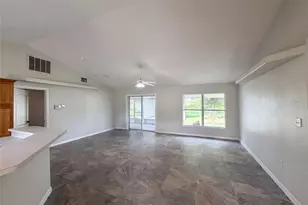 314 Dupont Cir, Howey in the Hills, FL 34737 - Photo 3