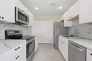 3010 Meandering Way, Fort Myers, FL 33905 - Photo 11