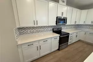 10073 Spring Lake Dr, Clermont, FL 34711 - Photo 5