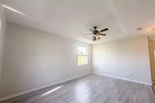 204 Round Man St, Leesburg, FL 34748 - Photo 7