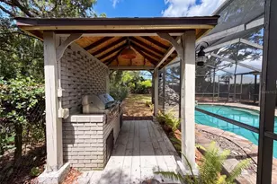 8028 Conservatory Cir, Sarasota, FL 34243 - Photo 35