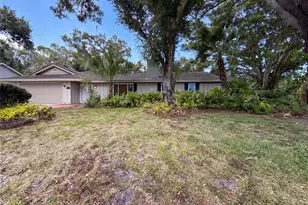 8028 Conservatory Cir, Sarasota, FL 34243 - Photo 27