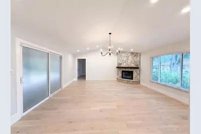 8028 Conservatory Circle, Sarasota, FL 34243 - Photo 3