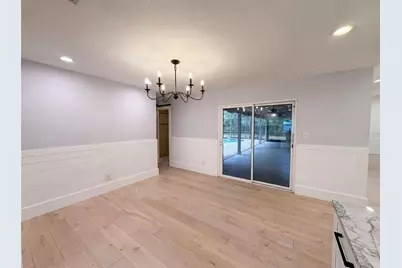 8028 Conservatory Circle, Sarasota, FL 34243 - Photo 9