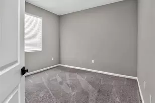 992 Griffon Ave, Lake Alfred, FL 33850 - Photo 13