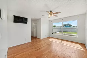 1085 Jodi Ridge Ct, Kissimmee, FL 34747 - Photo 15