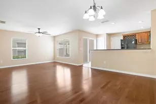 2205 Glossy Privet Dr, Orlando, FL 32828 - Photo 3