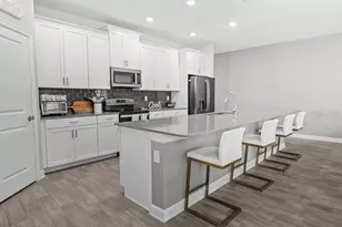 11546 Satire St, Orlando, FL 32832 - Photo 9