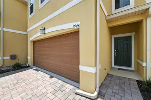 9944 Red Eagle Dr, Orlando, FL 32825 - Photo 3
