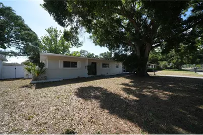 4517 S Clark Avenue, Tampa, FL 33611 - Photo 3