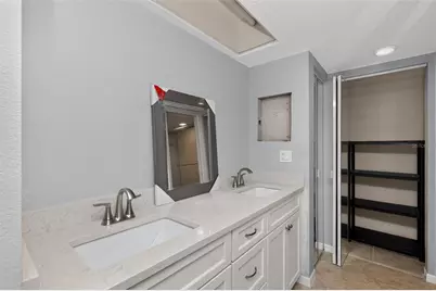1724 Golfview Drive, Tarpon Springs, FL 34689 - Photo 11