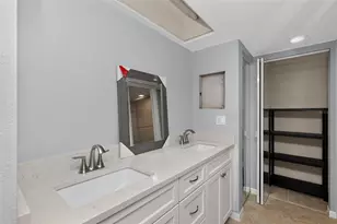 1724 Golf View Dr, Tarpon Springs, FL 34689 - Photo 11