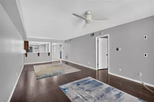 1724 Golf View Dr, Tarpon Springs, FL 34689 - Photo 7
