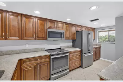 1724 Golfview Drive, Tarpon Springs, FL 34689 - Photo 3