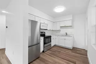 2832 Miriam St S, Saint Petersburg, FL 33711 - Photo 5