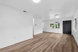 2832 Miriam St S, Saint Petersburg, FL 33711 - Photo 7