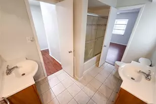 8053 Embassy Blvd, Port Richey, FL 34668 - Photo 15