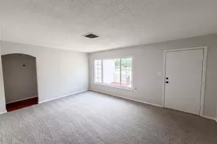 8053 Embassy Blvd, Port Richey, FL 34668 - Photo 3