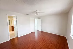 8053 Embassy Blvd, Port Richey, FL 34668 - Photo 15
