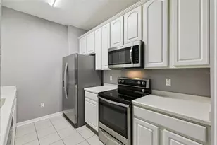 1351 Venezia Ct, Davenport, FL 33896 - Photo 15