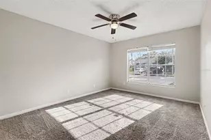 301 Regal Park Dr, Valrico, FL 33594 - Photo 9