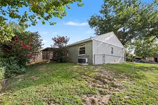 301 Regal Park Dr, Valrico, FL 33594 - Photo 17