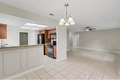 301 Regal Park Drive, Valrico, FL 33594 - Photo 5