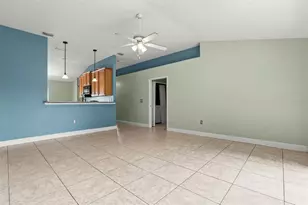 2063 Monterey Dr, Deltona, FL 32738 - Photo 9