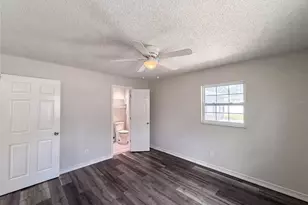 1823 Lori Ln W, Lakeland, FL 33801 - Photo 13