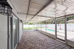 1823 Lori Ln W, Lakeland, FL 33801 - Photo 17