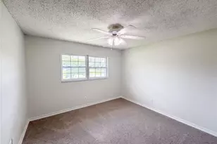 1823 Lori Ln W, Lakeland, FL 33801 - Photo 15