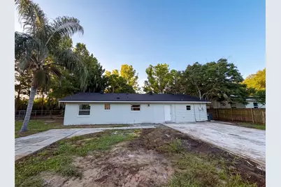 827 Dora Avenue, Tavares, FL 32778 - Photo 5
