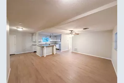 827 Dora Avenue, Tavares, FL 32778 - Photo 3
