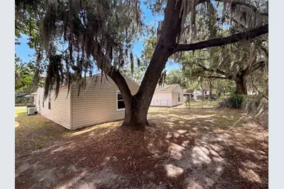 2715 Lorraine Drive, Leesburg, FL 34748 - Photo 23