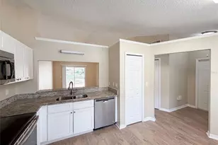 2715 Lorraine Dr, Leesburg, FL 34748 - Photo 9